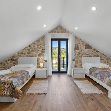 Anita Prázdninový dům *